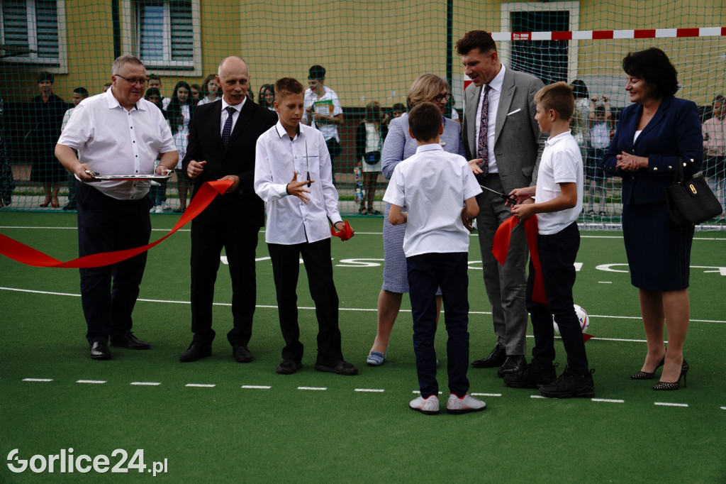 Otwarcie boiska przy MZS nr 4 w Gorlicach 01.09.