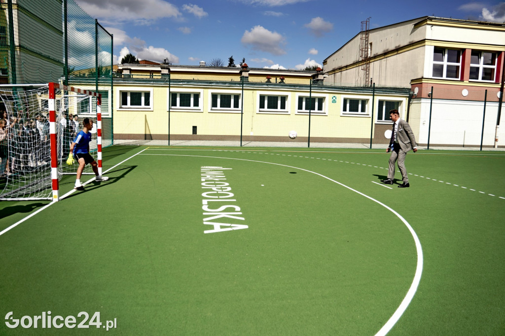 Otwarcie boiska przy MZS nr 4 w Gorlicach 01.09.