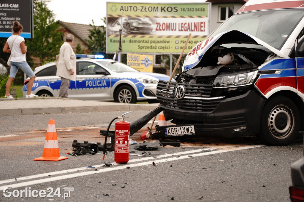 Zderzenie karetki z autem osobowym 02.09.