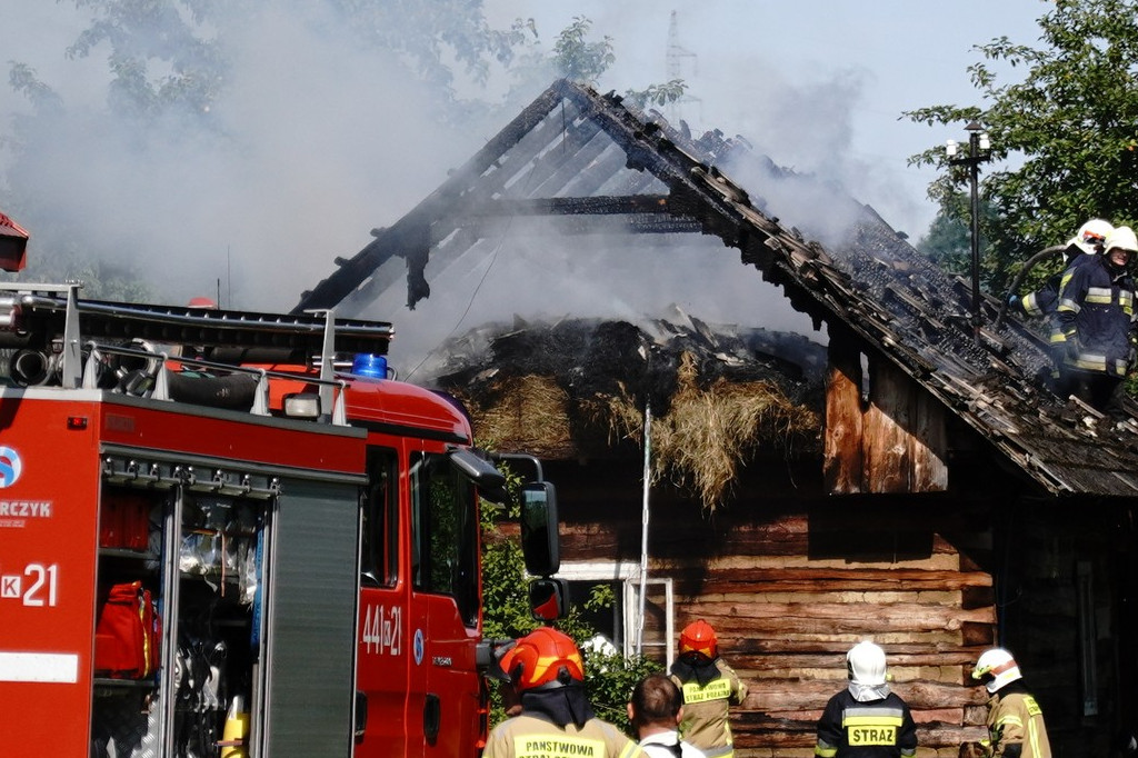 Pożar drewnianego budynku w Kobylance 04.09.