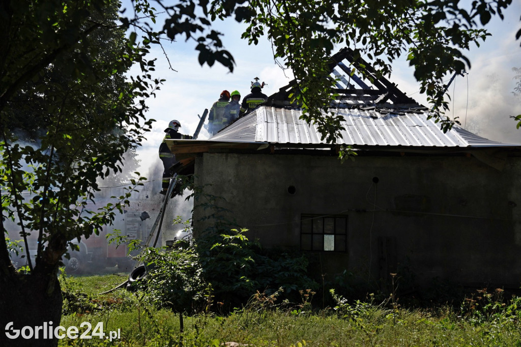 Pożar drewnianego budynku w Kobylance 04.09.