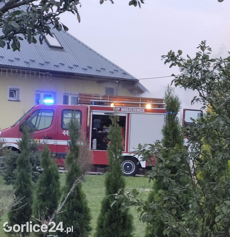 Pożar w budynku mieszkalnym w Moszczenicy 08.09.