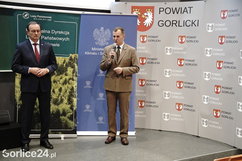 Promesy na inwestycje Powiatu i Lasów Państwowych