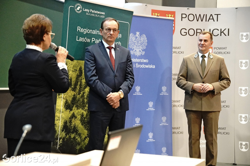 Promesy na inwestycje Powiatu i Lasów Państwowych