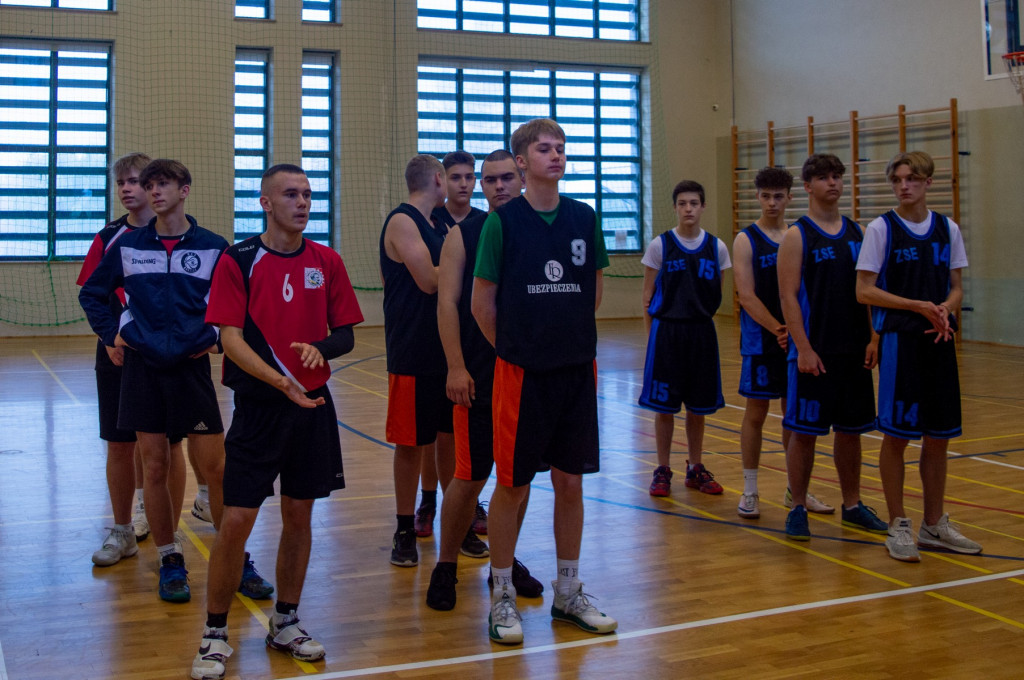 Powiatowe zawody w koszykówce na ,,Górce