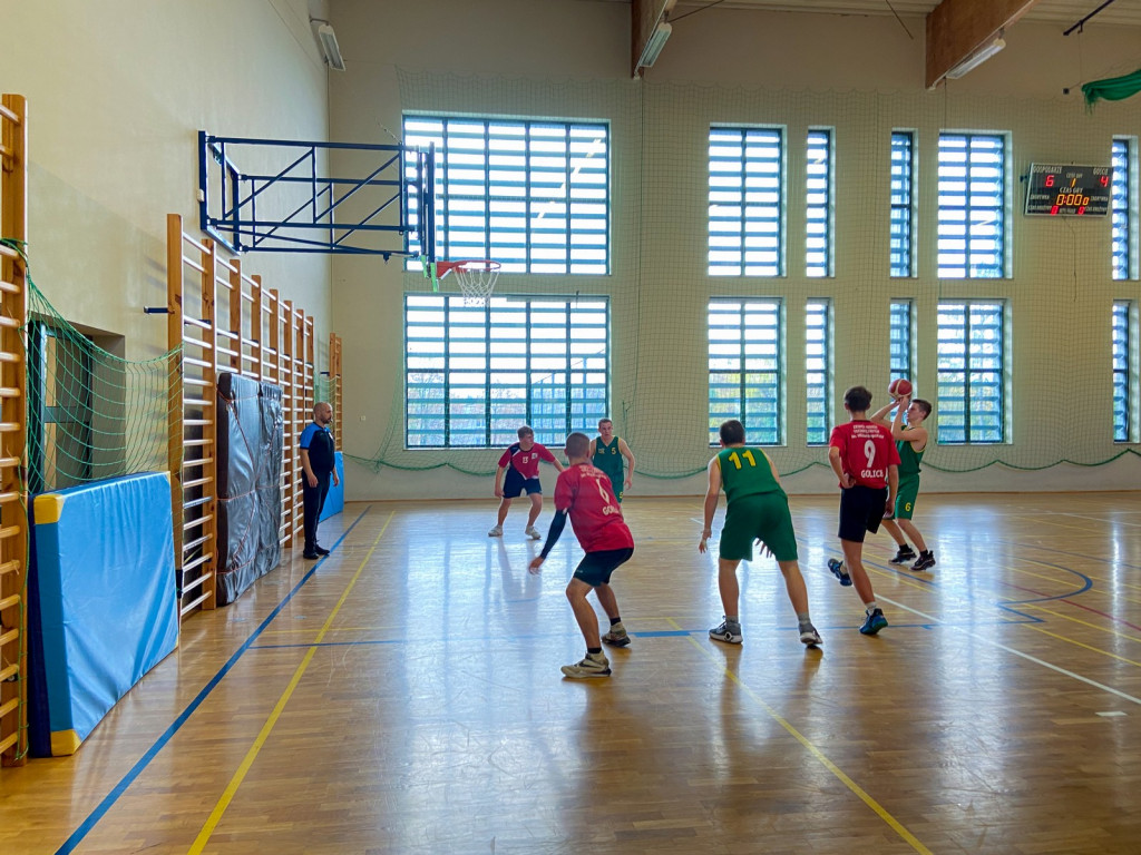 Powiatowe zawody w koszykówce na ,,Górce