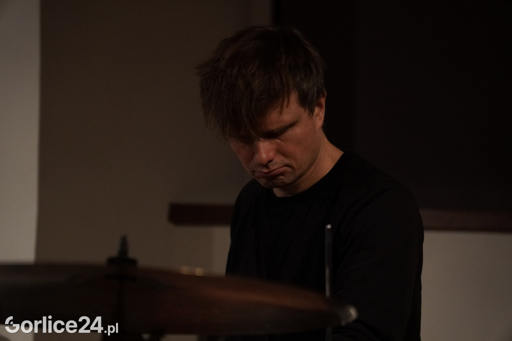 Podwójny wernisaż wystaw i koncert w Kasztelu 29.X