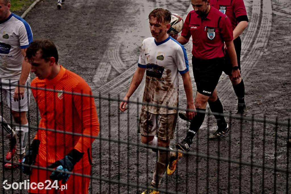 GKS Glinik vs Wolania Wola Rzędzińska 05.11.