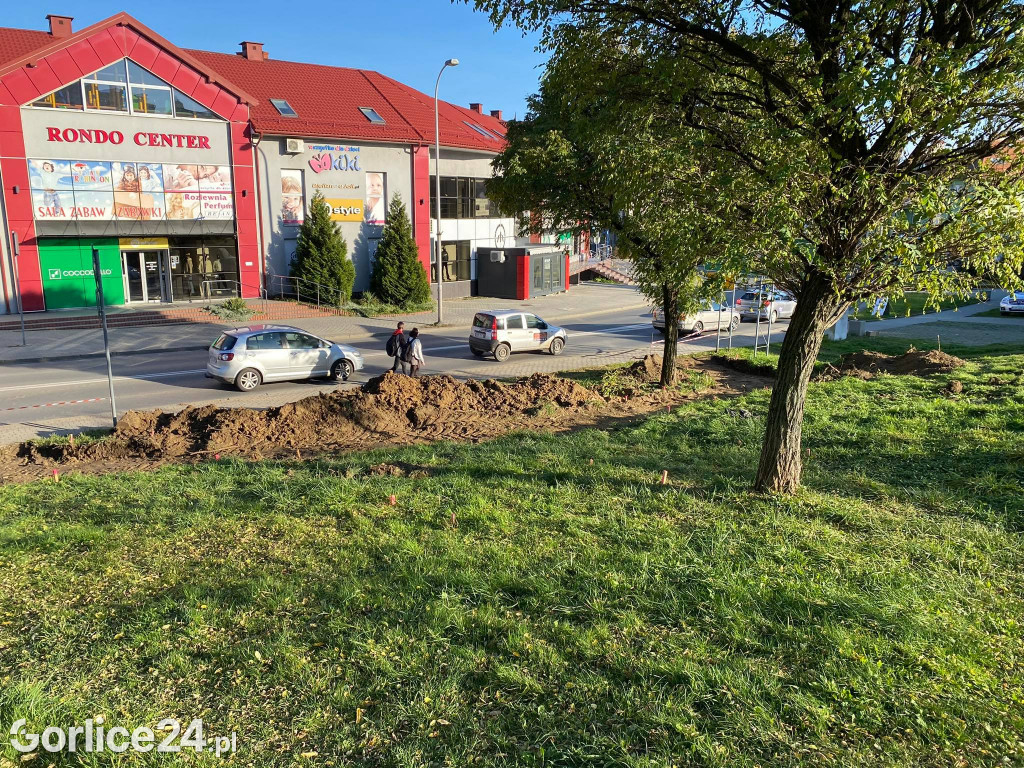 Skwer Miasta Światła - Ruszyły prace związane ze zwycięskim projektem!