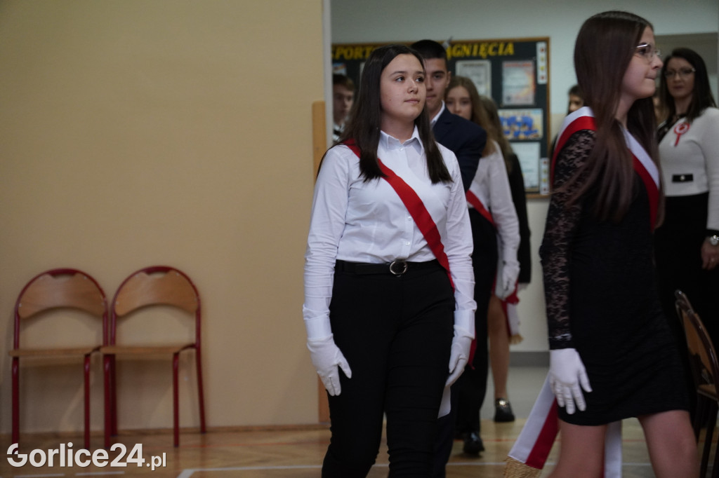 Szkoła w Stróżówce oddała hołd bohaterom [FOTO]