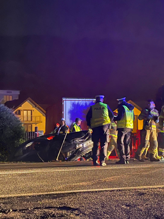 Zderzenie TIR-a z osobówką w Szymbarku 10.11.