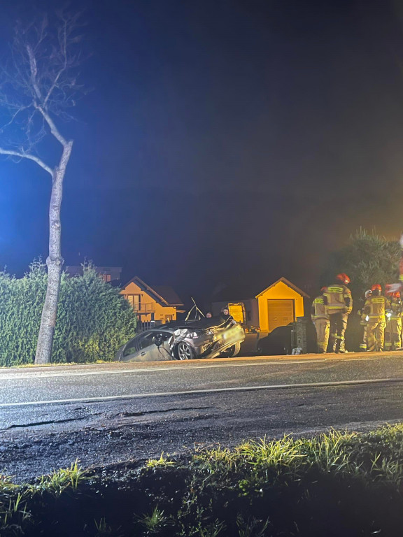Zderzenie TIR-a z osobówką w Szymbarku 10.11.