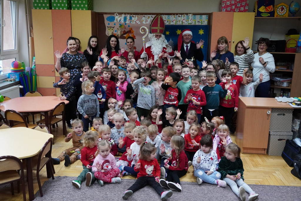 Wójt Gminy Gorlice w roli elfa św. Mikołaja!