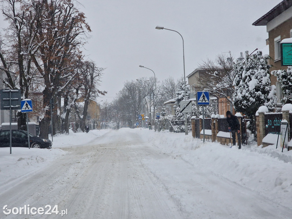Gorlice zasypane śniegiem (11.12.2022r.)