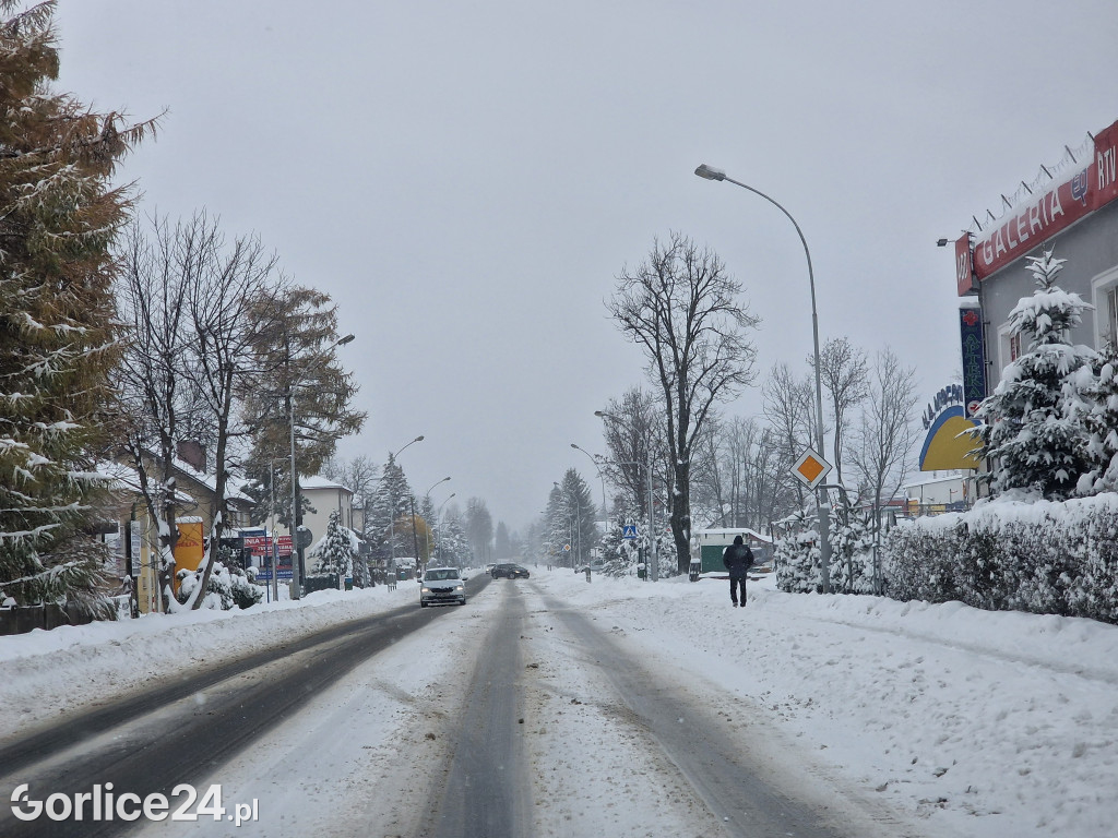Gorlice zasypane śniegiem (11.12.2022r.)