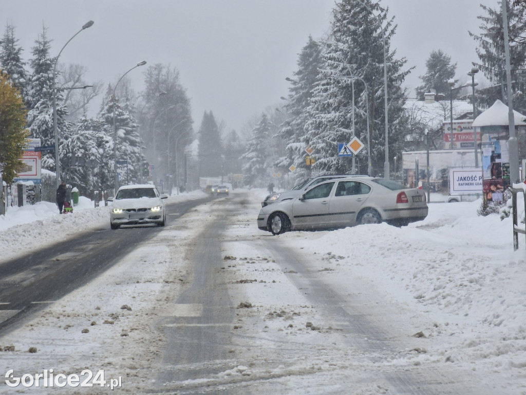 Gorlice zasypane śniegiem (11.12.2022r.)