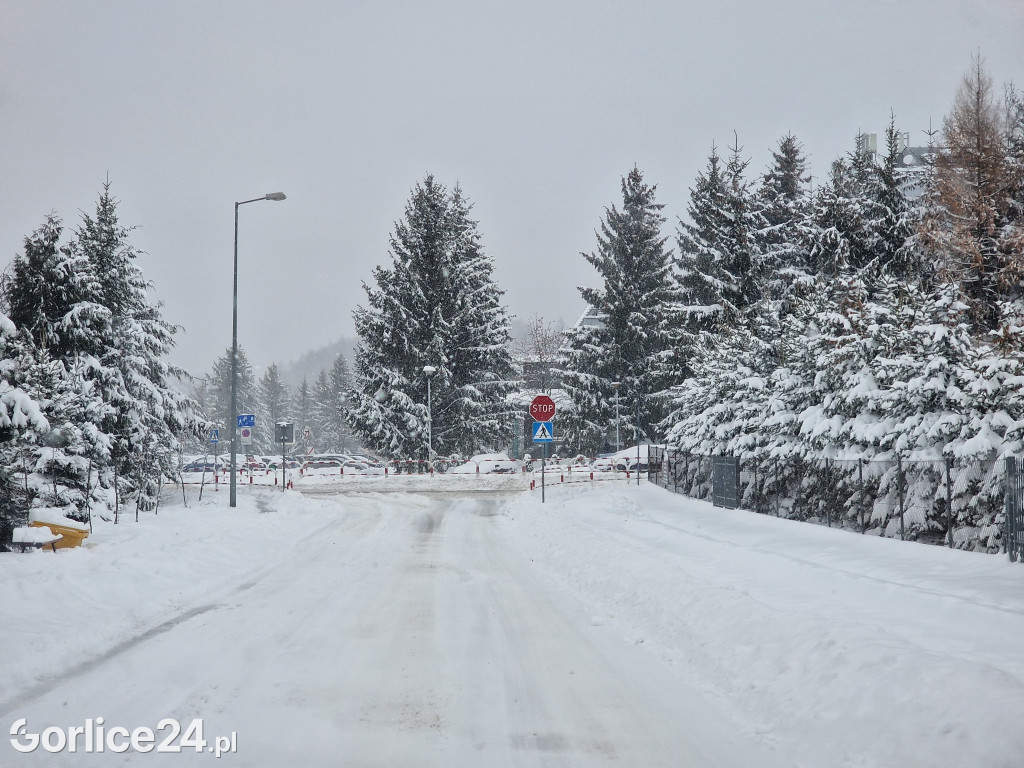 Gorlice zasypane śniegiem (11.12.2022r.)