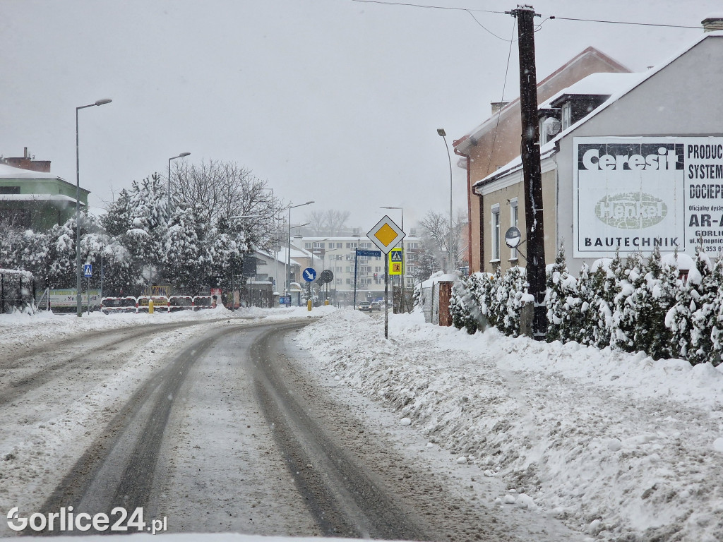 Gorlice zasypane śniegiem (11.12.2022r.)