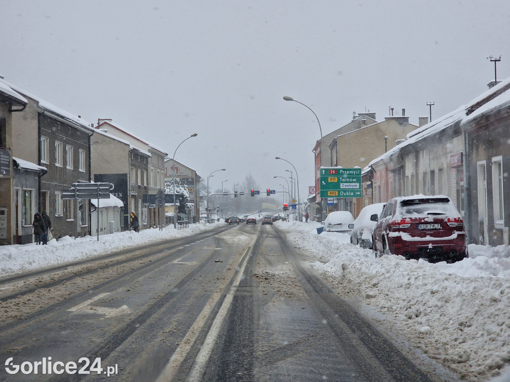 Gorlice zasypane śniegiem (11.12.2022r.)