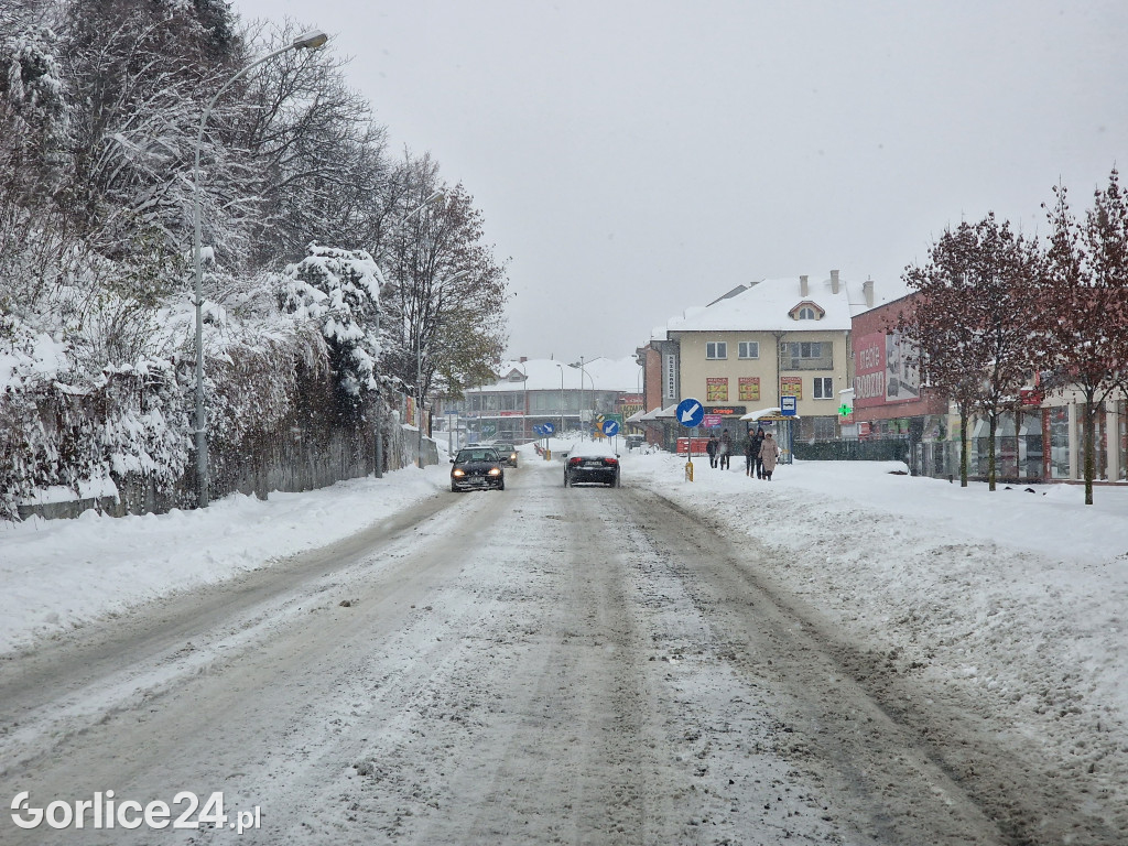 Gorlice zasypane śniegiem (11.12.2022r.)