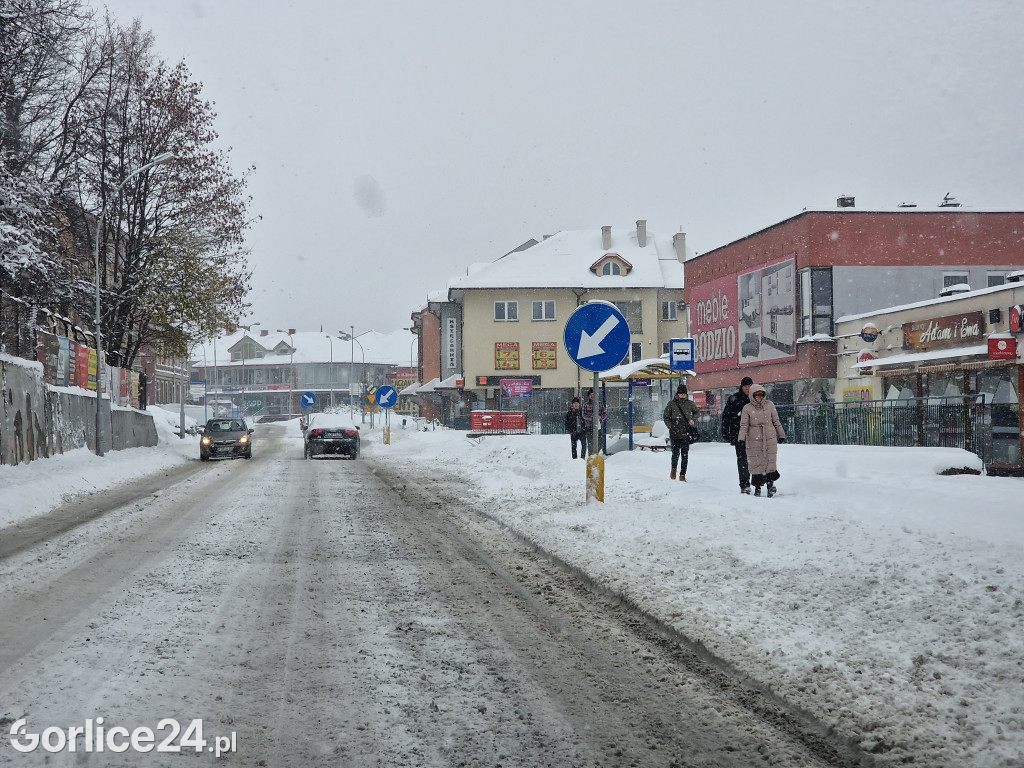 Gorlice zasypane śniegiem (11.12.2022r.)