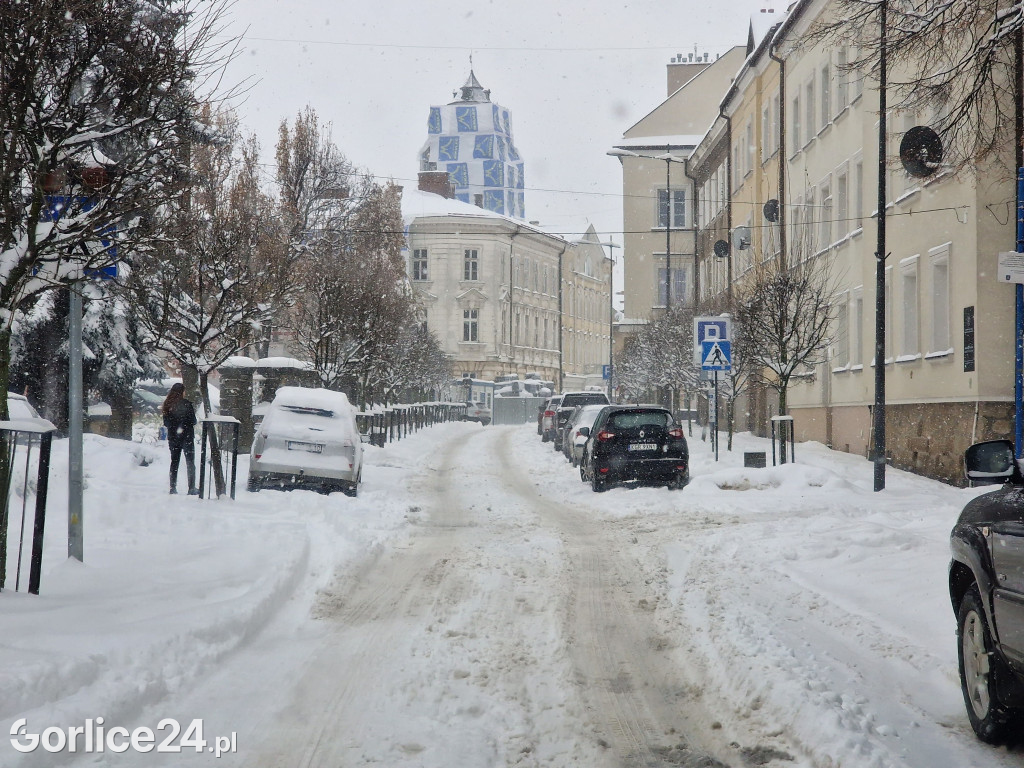 Gorlice zasypane śniegiem (11.12.2022r.)
