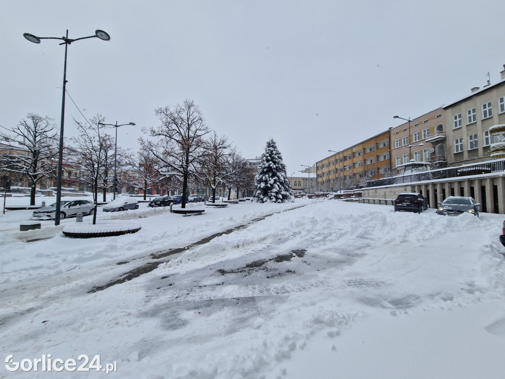 Gorlice zasypane śniegiem (11.12.2022r.)