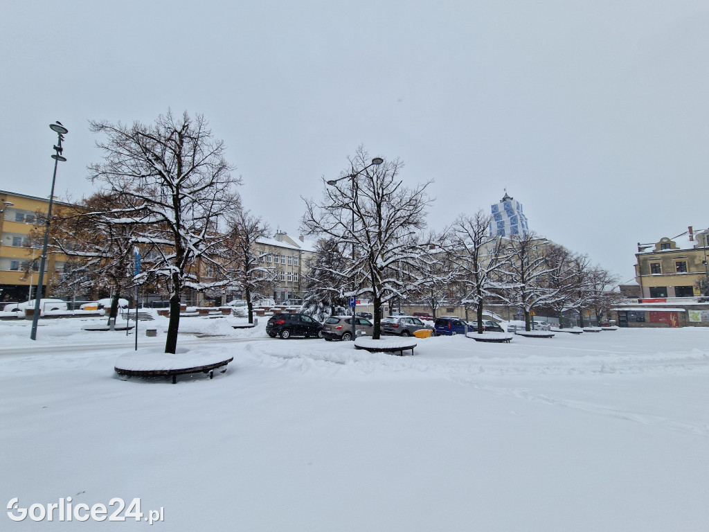 Gorlice zasypane śniegiem (11.12.2022r.)