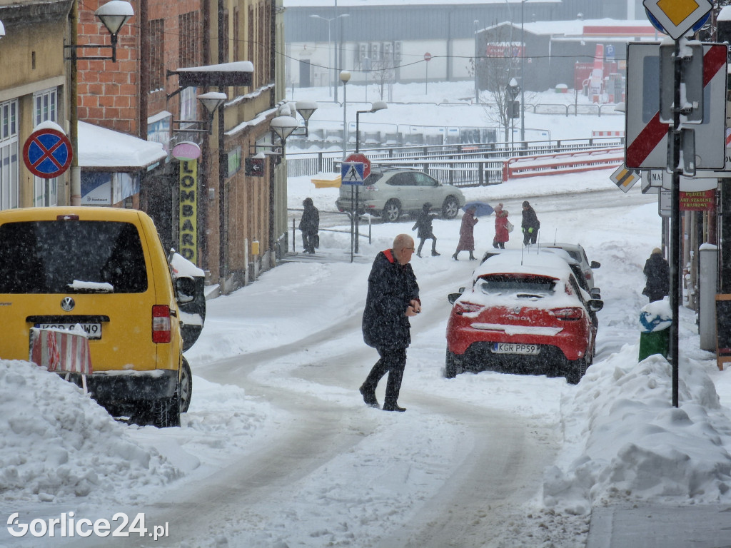 Gorlice zasypane śniegiem (11.12.2022r.)
