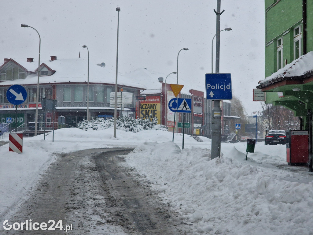 Gorlice zasypane śniegiem (11.12.2022r.)