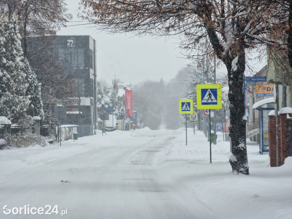 Gorlice zasypane śniegiem (11.12.2022r.)
