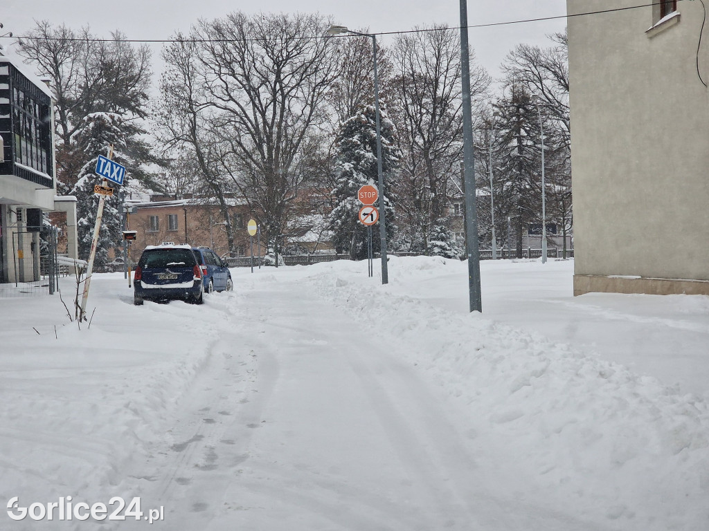 Gorlice zasypane śniegiem (11.12.2022r.)