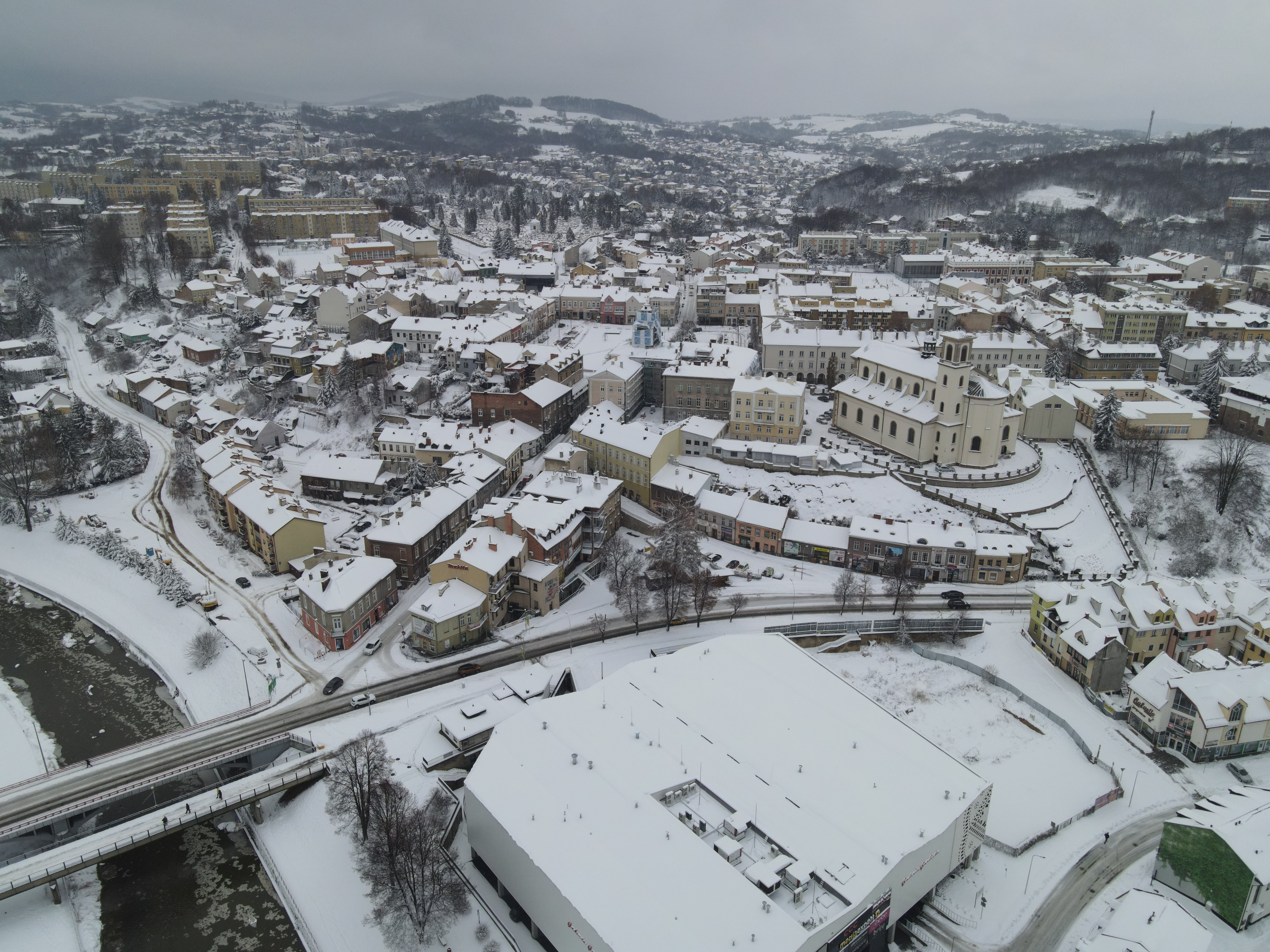 Gorlice zasypane śniegiem (11.12.2022r.)