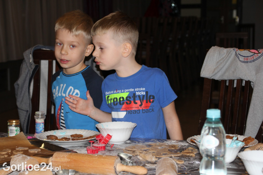 Pieczenie pierniczków na osiedlu Magdalena