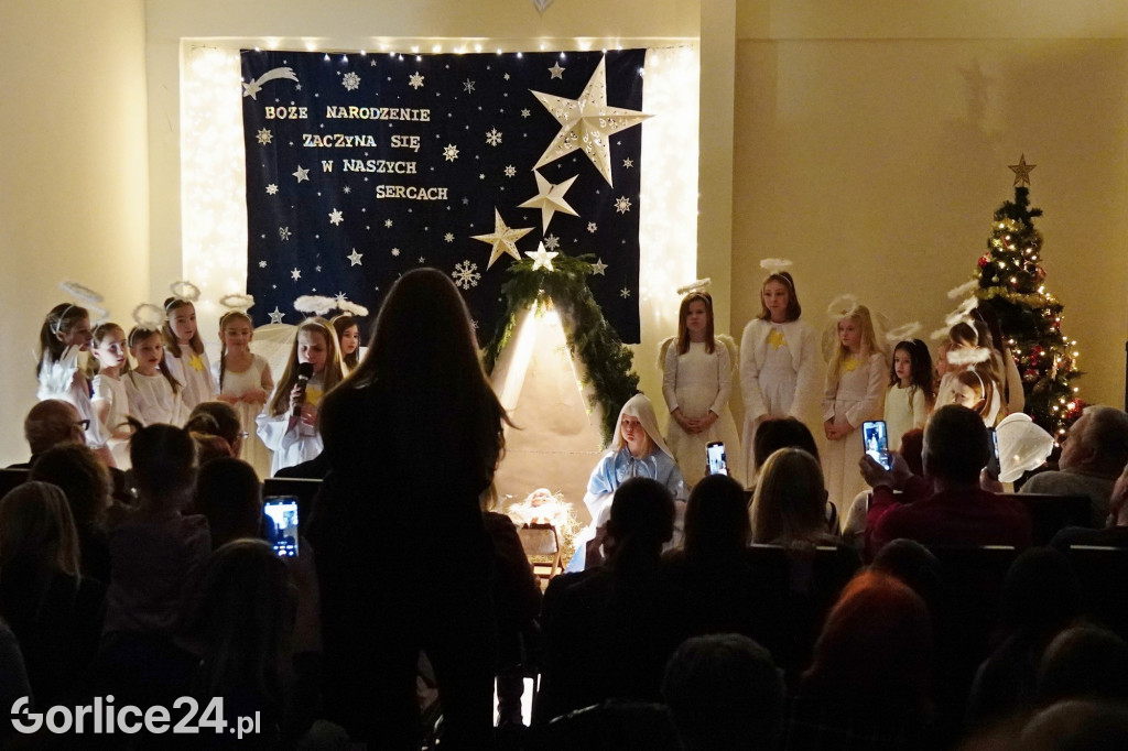 Jasełka Klubu Osiedlowego Hallerówka  (21.12.22r.)