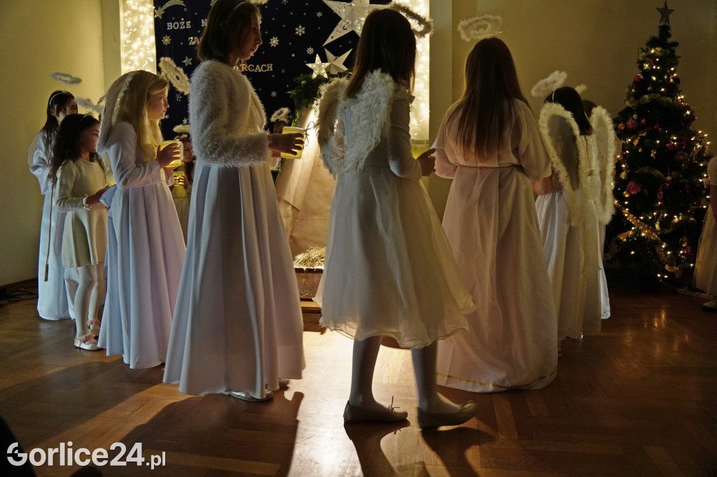 Jasełka Klubu Osiedlowego Hallerówka  (21.12.22r.)
