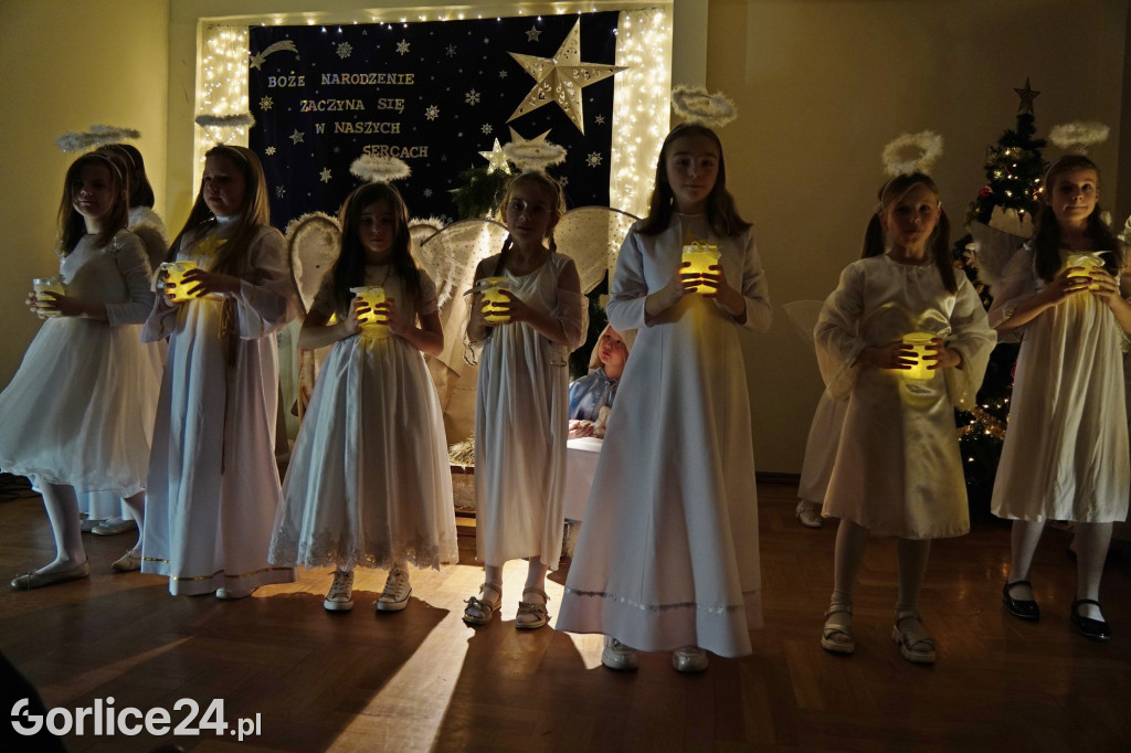 Jasełka Klubu Osiedlowego Hallerówka  (21.12.22r.)