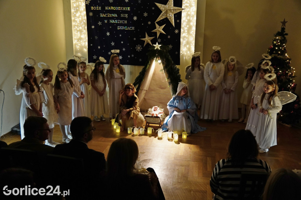 Jasełka Klubu Osiedlowego Hallerówka  (21.12.22r.)