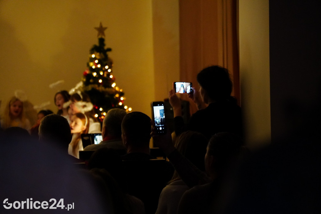 Jasełka Klubu Osiedlowego Hallerówka  (21.12.22r.)