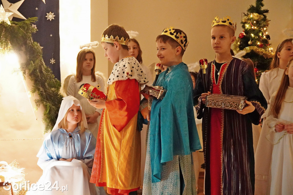 Jasełka Klubu Osiedlowego Hallerówka  (21.12.22r.)