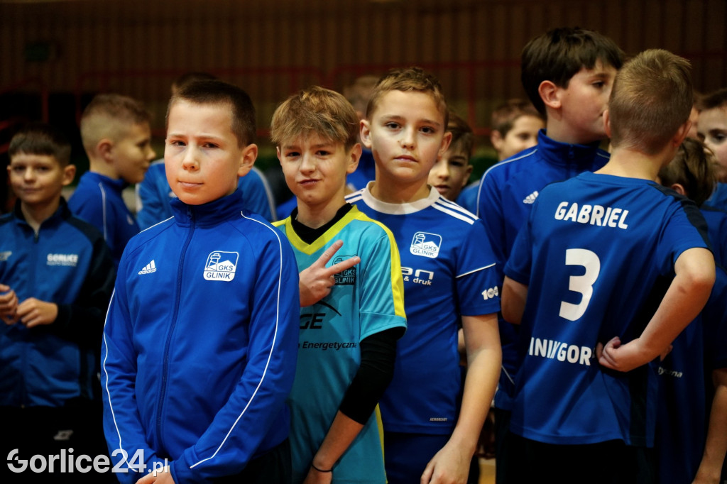 Mikołaj odwiedził najmłodszych piłkarzy Glinika
