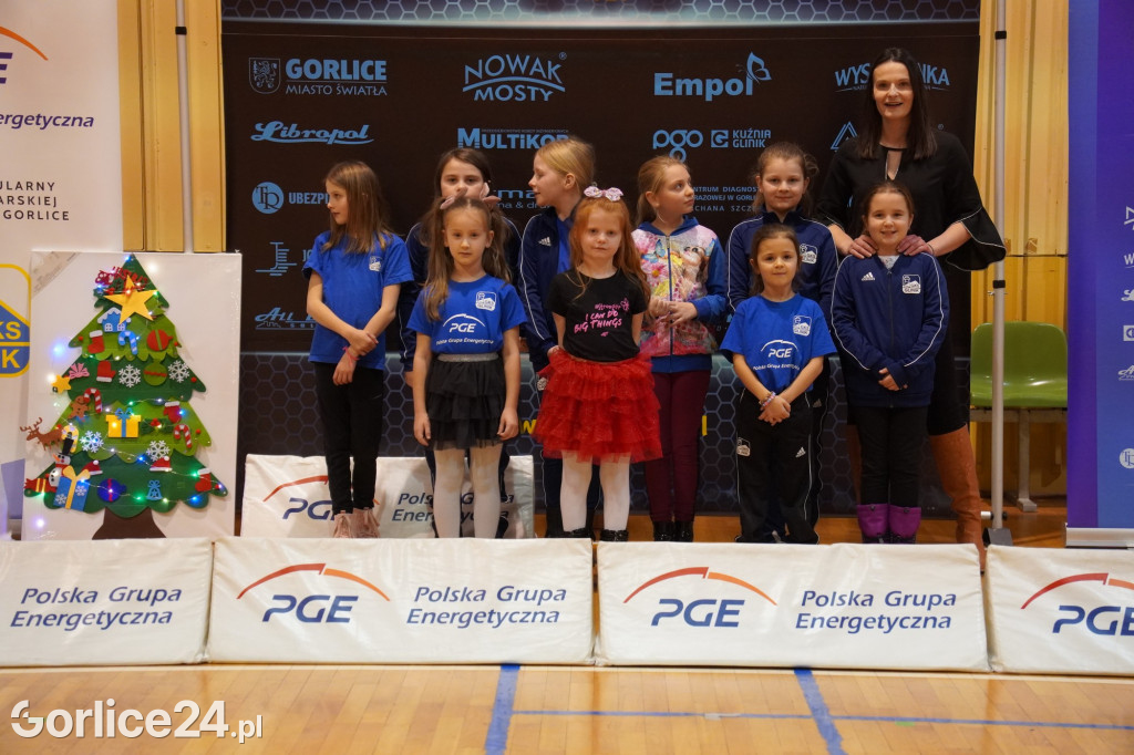 Mikołaj odwiedził najmłodszych piłkarzy Glinika
