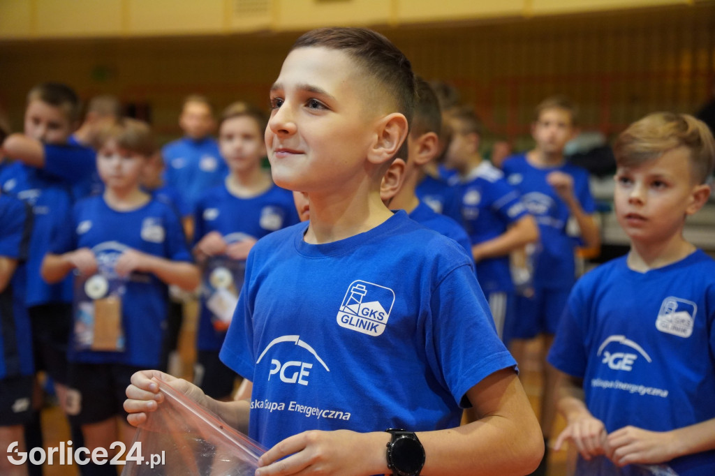 Mikołaj odwiedził najmłodszych piłkarzy Glinika