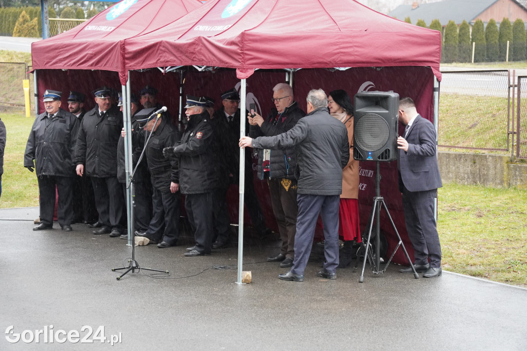 OSP w Dominikowicach otrzymało nowy wóz bojowy! [FOTO]
