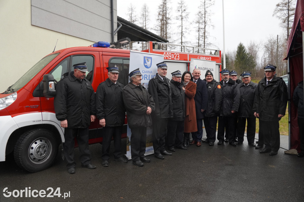 OSP w Dominikowicach otrzymało nowy wóz bojowy! [FOTO]