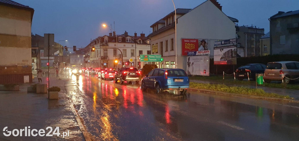 Gorlice, ulica Stawiska. Nowe przejście dla pieszych