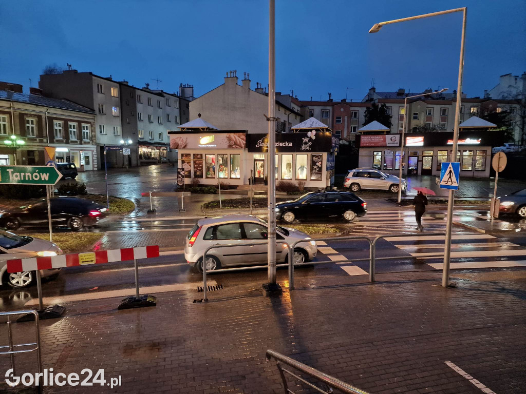 Gorlice, ulica Stawiska. Nowe przejście dla pieszych