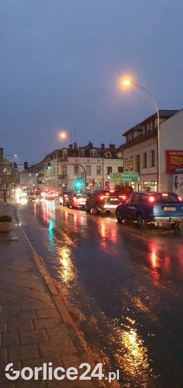 Gorlice, ulica Stawiska. Nowe przejście dla pieszych