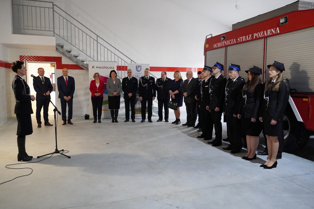  Strażacy z Klęczan mają swoją remizę!