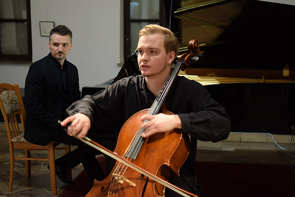 Koncert dla Gorlic - Adamczak i Dziad (07.02.)